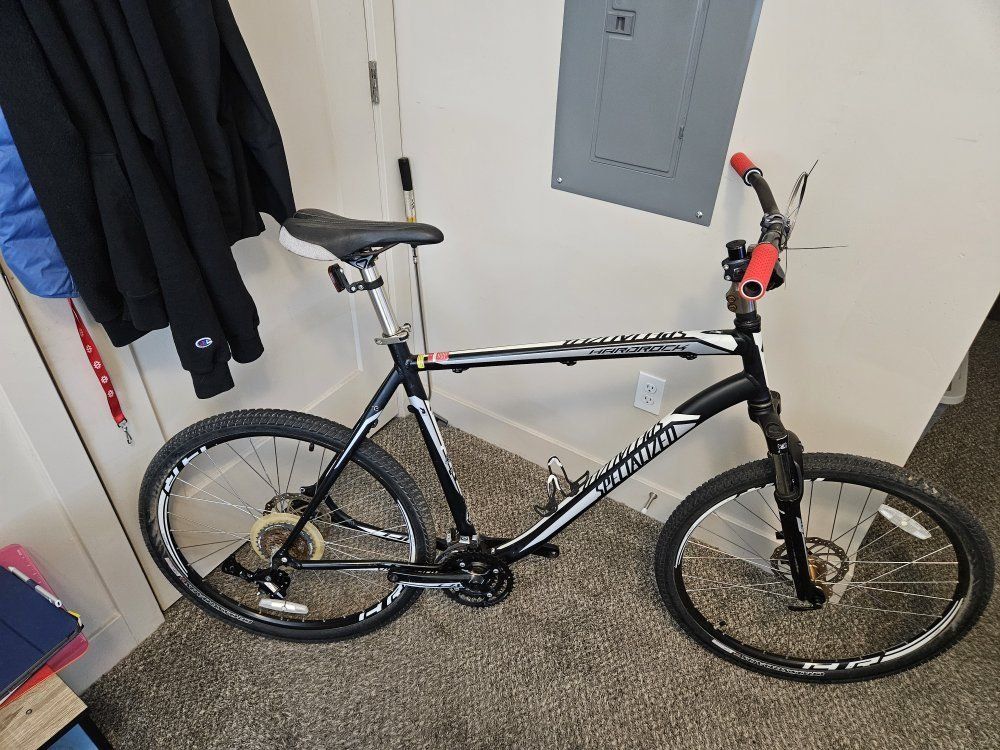 Specialized XL Hardrock - 26" wheel