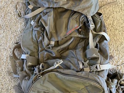 Gregory Women’s Deva 60 backpacking pack