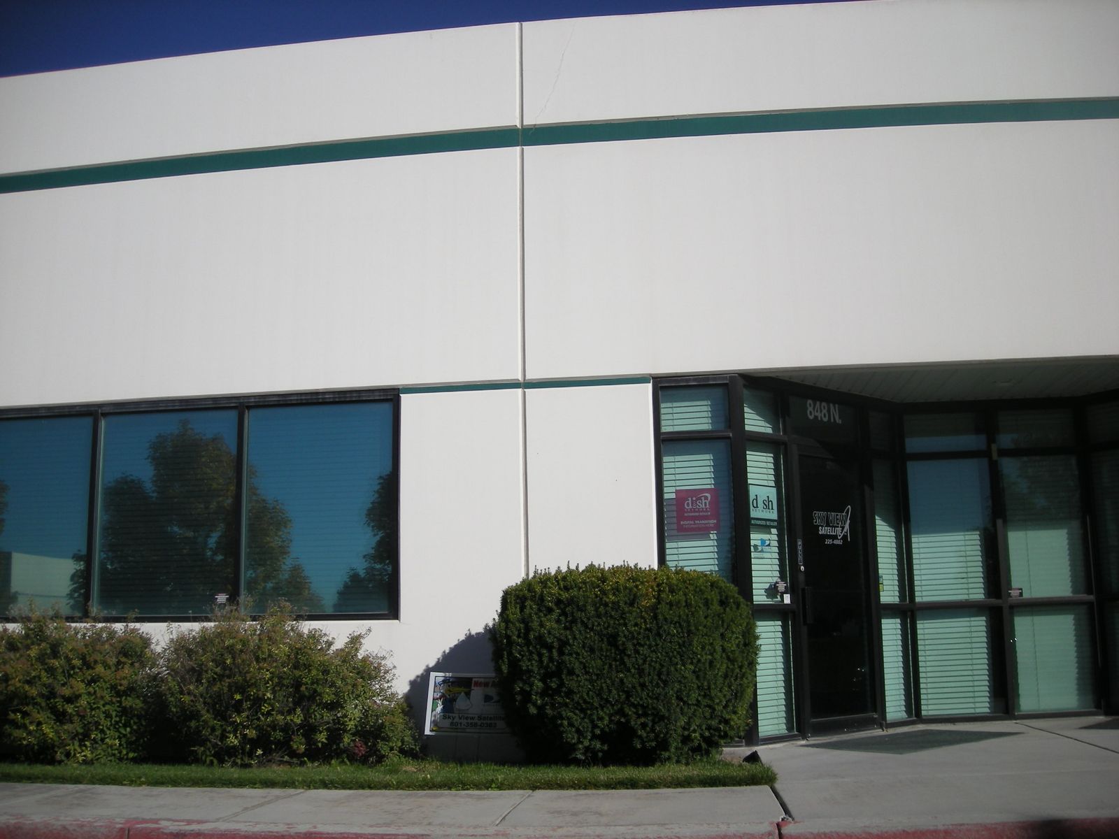 Main image 2