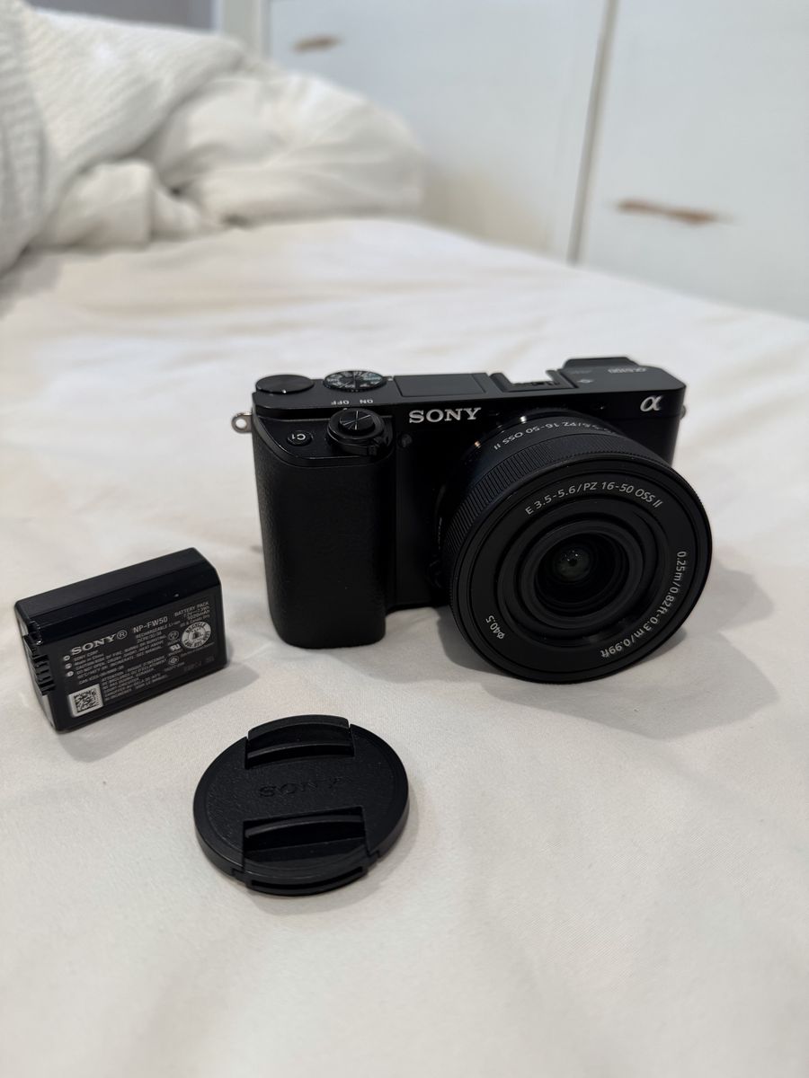Sony Alpha a6100 Mirrorless Camera with E 3.5-5.6/PZ 16-50 OSS II Lens & Battery