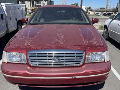 1999 Ford Crown Victoria Base