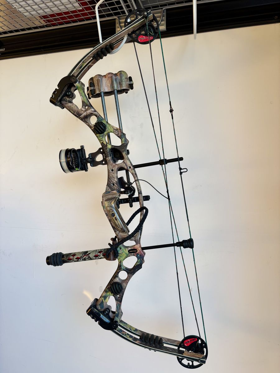 2007 Hoyt Vectrix RH Compound Bow