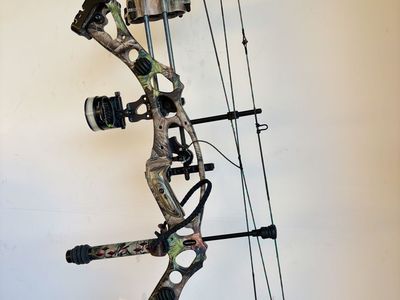 2007 Hoyt Vectrix RH Compound Bow