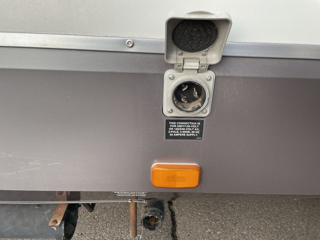 Main image 10