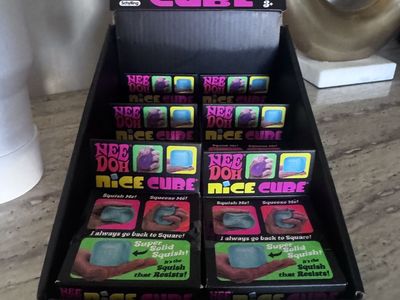 NeeDoh Nice Cube Display Box with Fidget Toys - Super Solid Squish