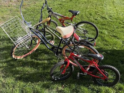 Bicycles/kid Bikes $25-100