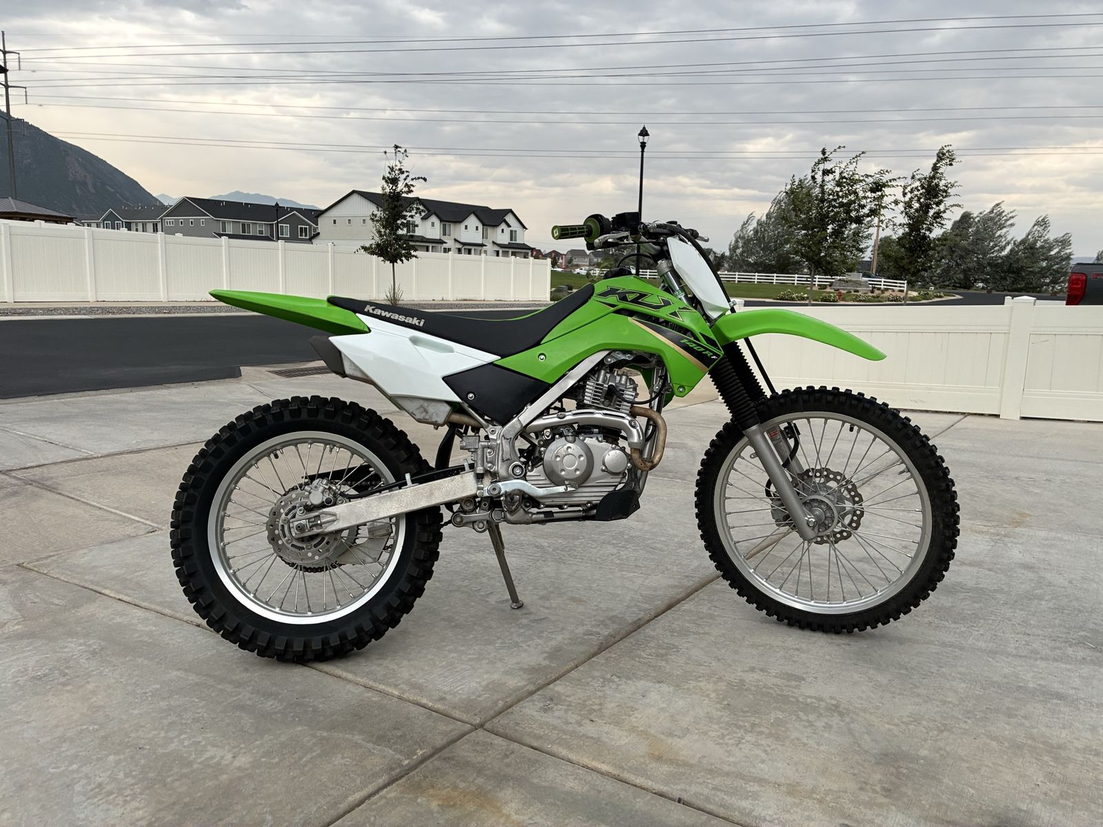 2022 KLX140 RF