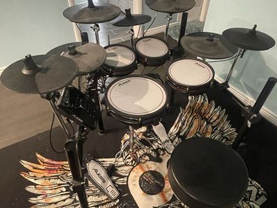 Alesis Crimson Pro II SE Electronic Drum Set + Throne + Pedal + Extra Cymbals