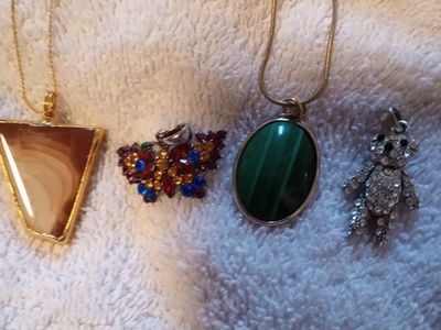 Assorted Fashion Jewelry Lot - Necklaces and Pendants