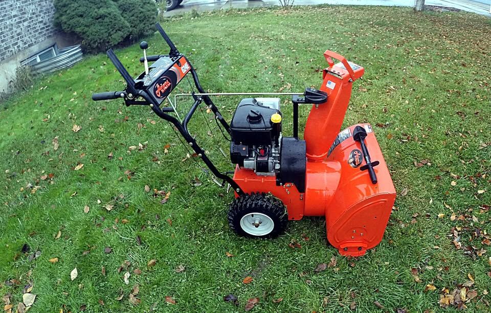 Ariens Model 624E Snow Blower