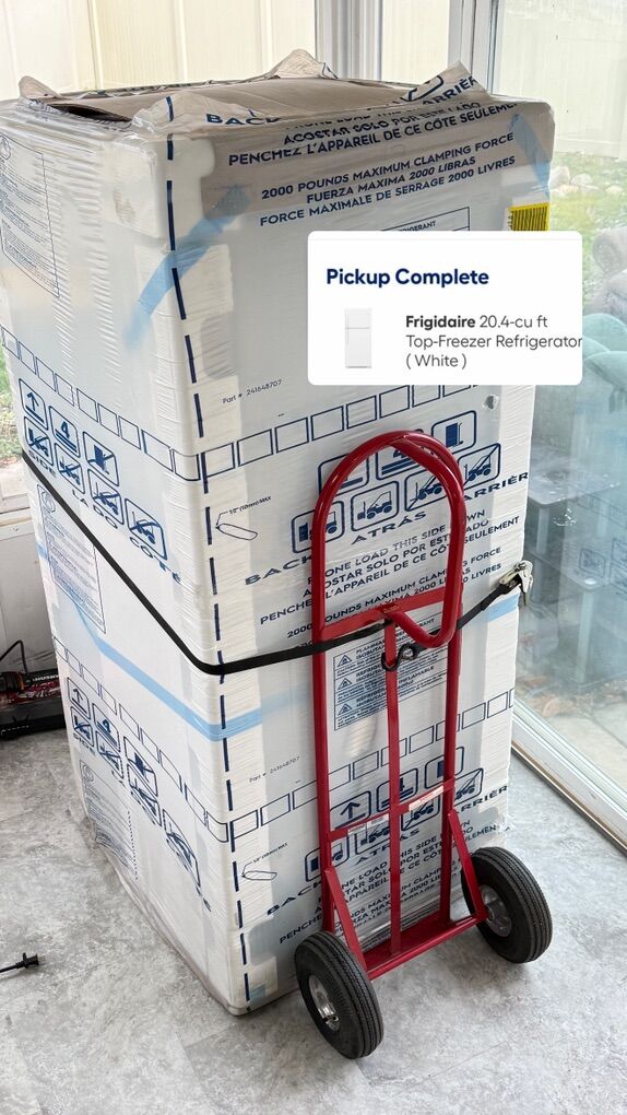 Fridge, White, Top-Freezer Fridgeaire - BRAND NEW IN BOX - FREE DELIVERY!!