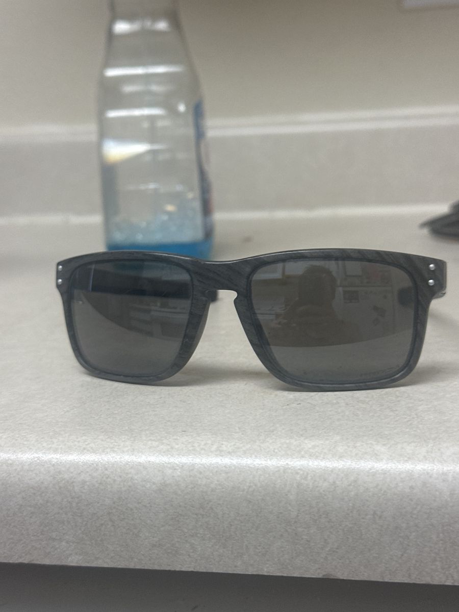Oakley Holbrook prism