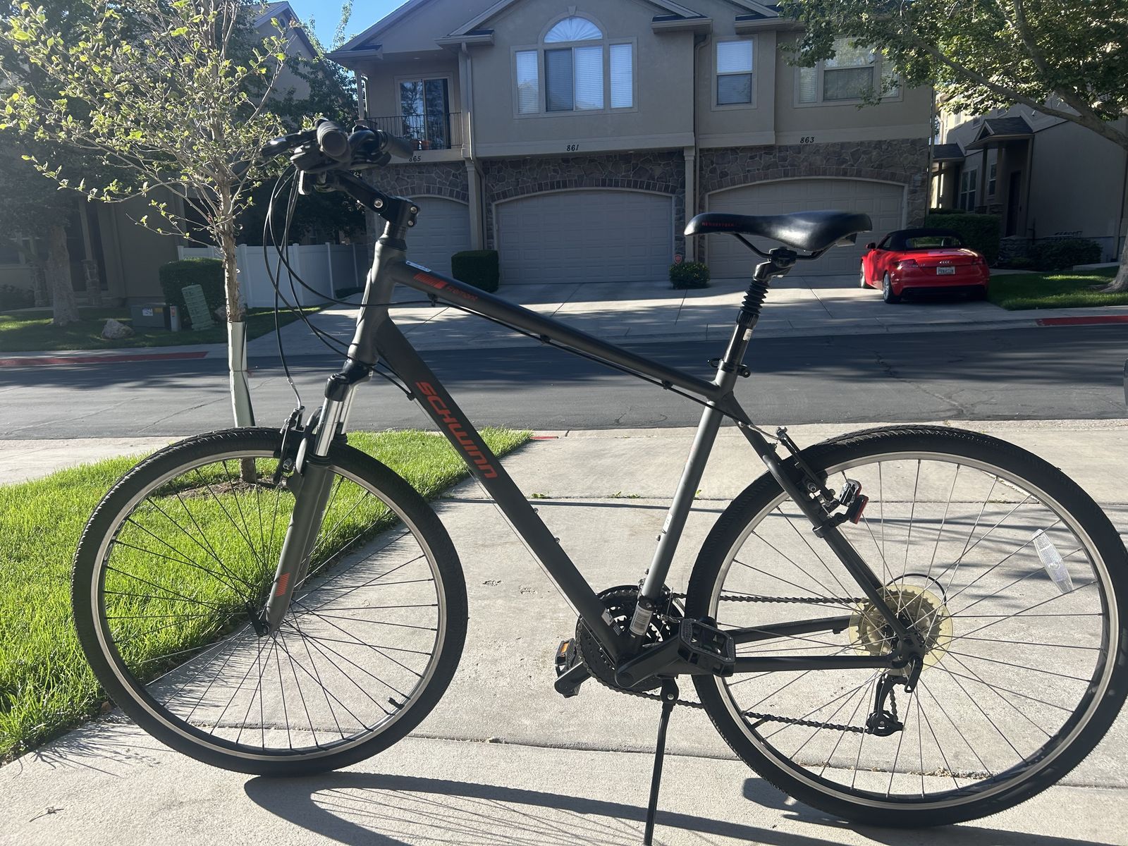 Schwinn Signature Men's Fremont Hybrid Bike