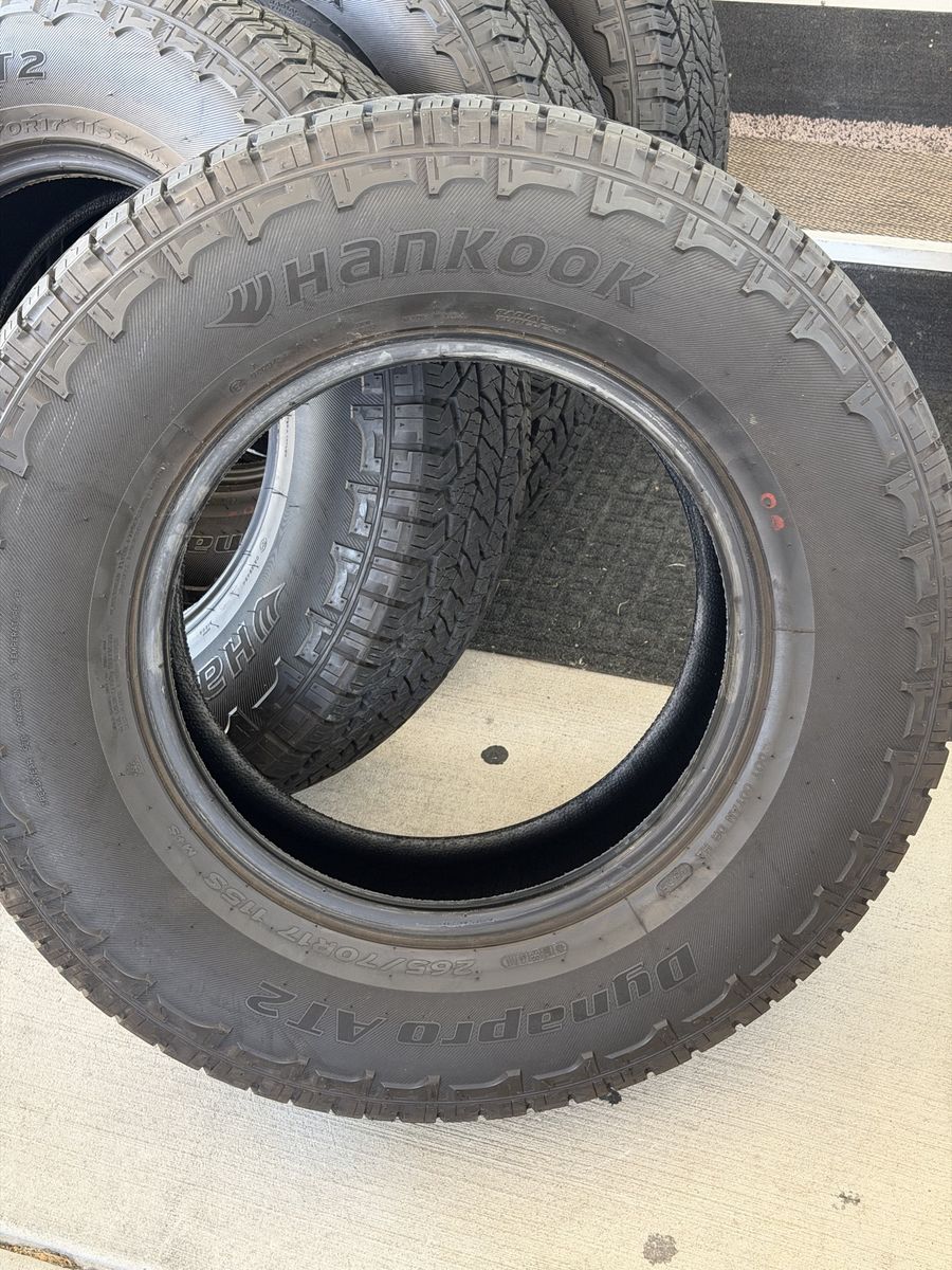 Like new set of tires 265/70/17