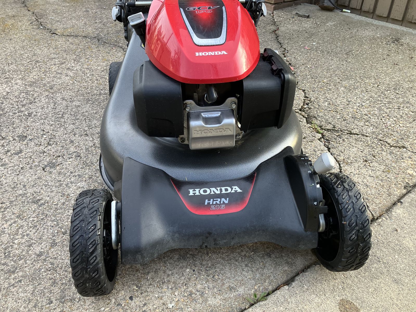 Honda HRN 216 Self Porpeled  Lawn Mower