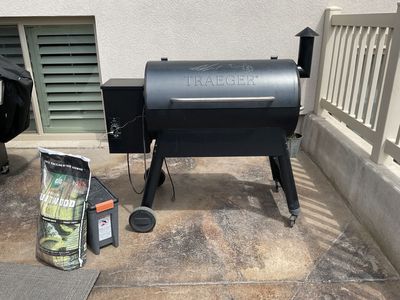 Traeger Pro 575 Pellet smoker