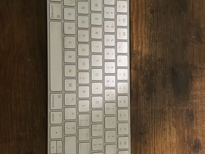 Apple Magic Keyboard A1644 & Magic Mouse A1657 Wireless Bluetooth White Set