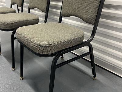 Chairs - Banquet/Stacking Chairs(12)