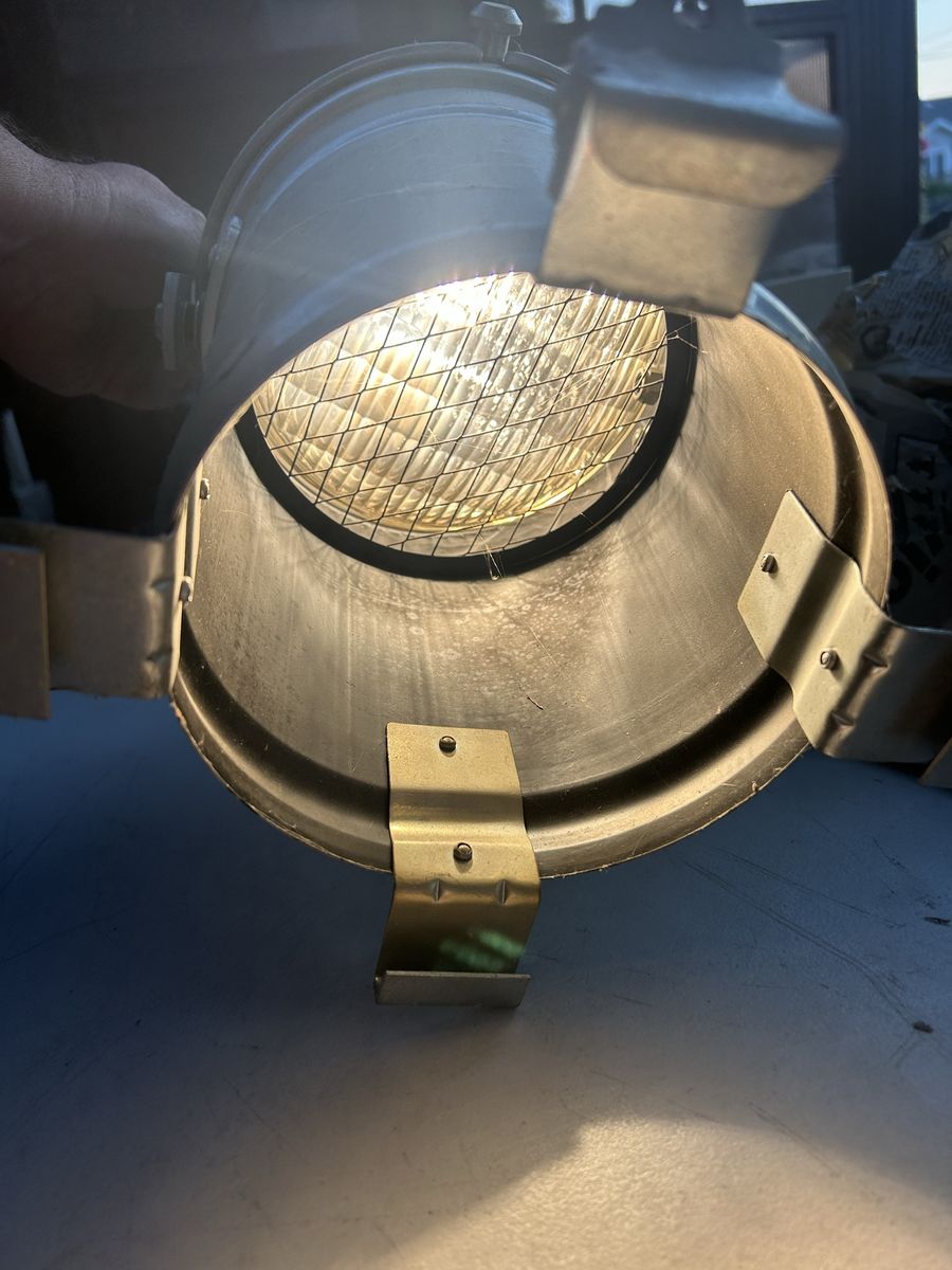 Main image 6