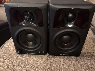 Like Mew M Audio Studio Monitor Speakers