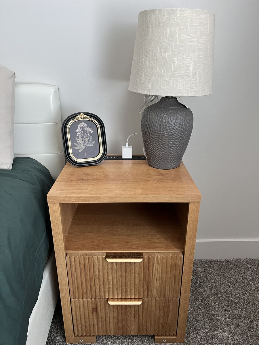 2 Nightstands and Dresser Set