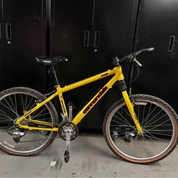 Vintage Cannondale F700 Bike