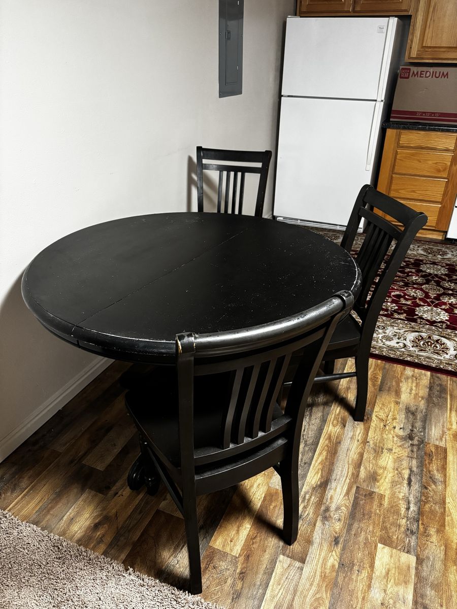 Black Round Dining Table Set with Four Matching Chairs