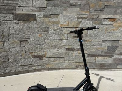 Electric Scooter – Earth Rover (HIGH PERFORMANCE) – $300 (Originally $800)