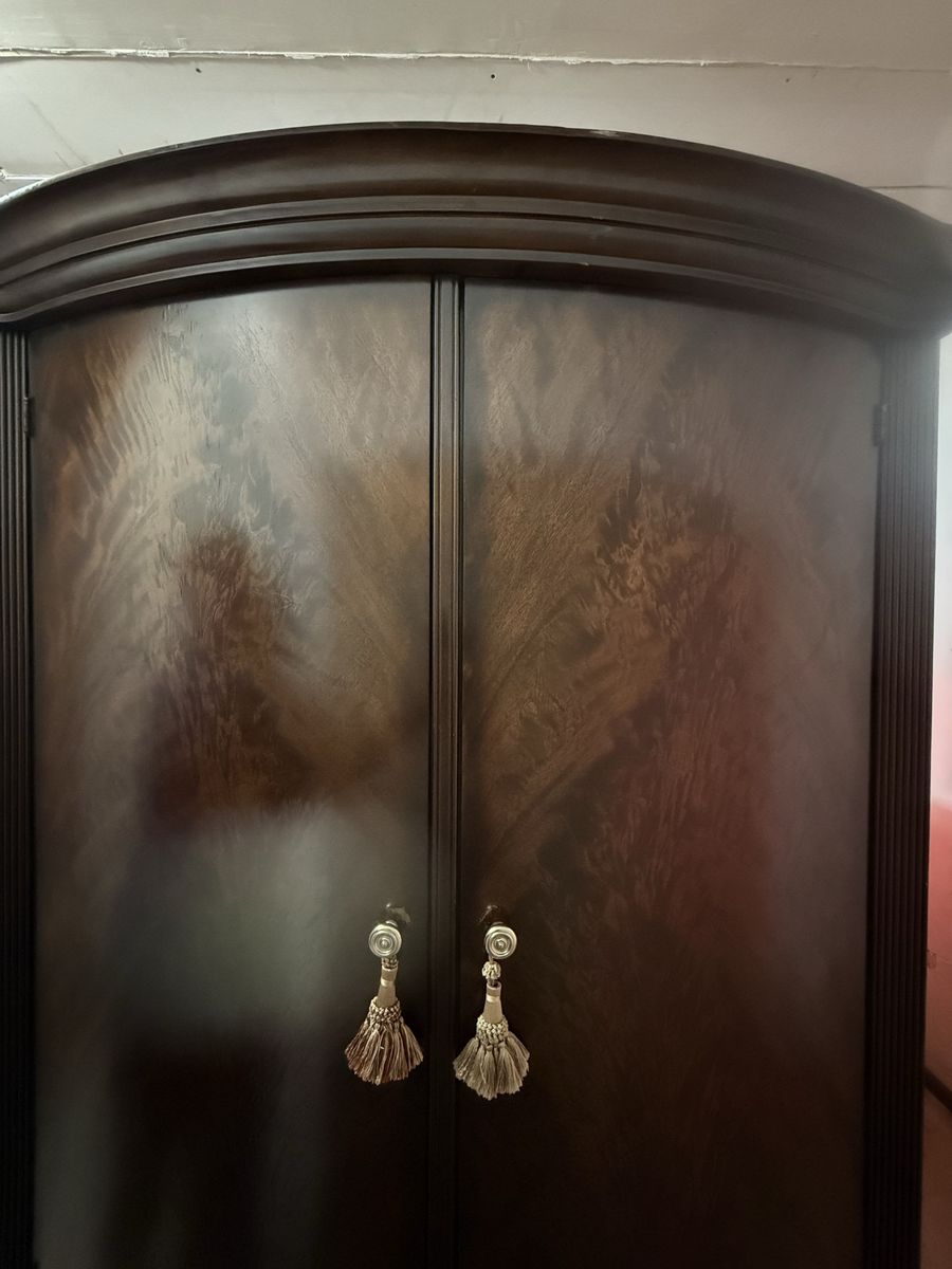 Main image 4