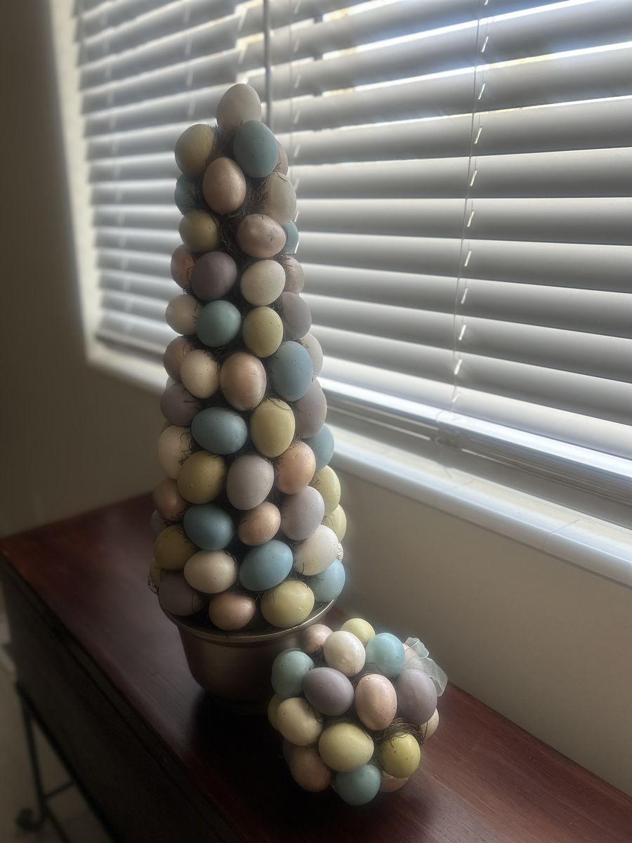 Easter Tree + 3 Balls So Cute