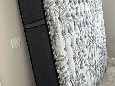SOLD - Free Sealy King Mattress Innerspring Medium 13 In. Thickness