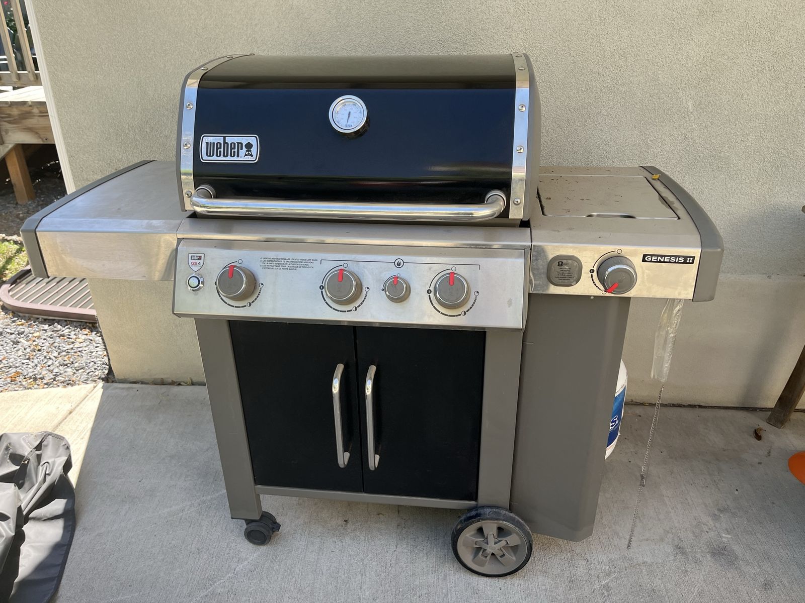 Weber Genesis II E-335 3-Burner Gas Grill - Needs Repair