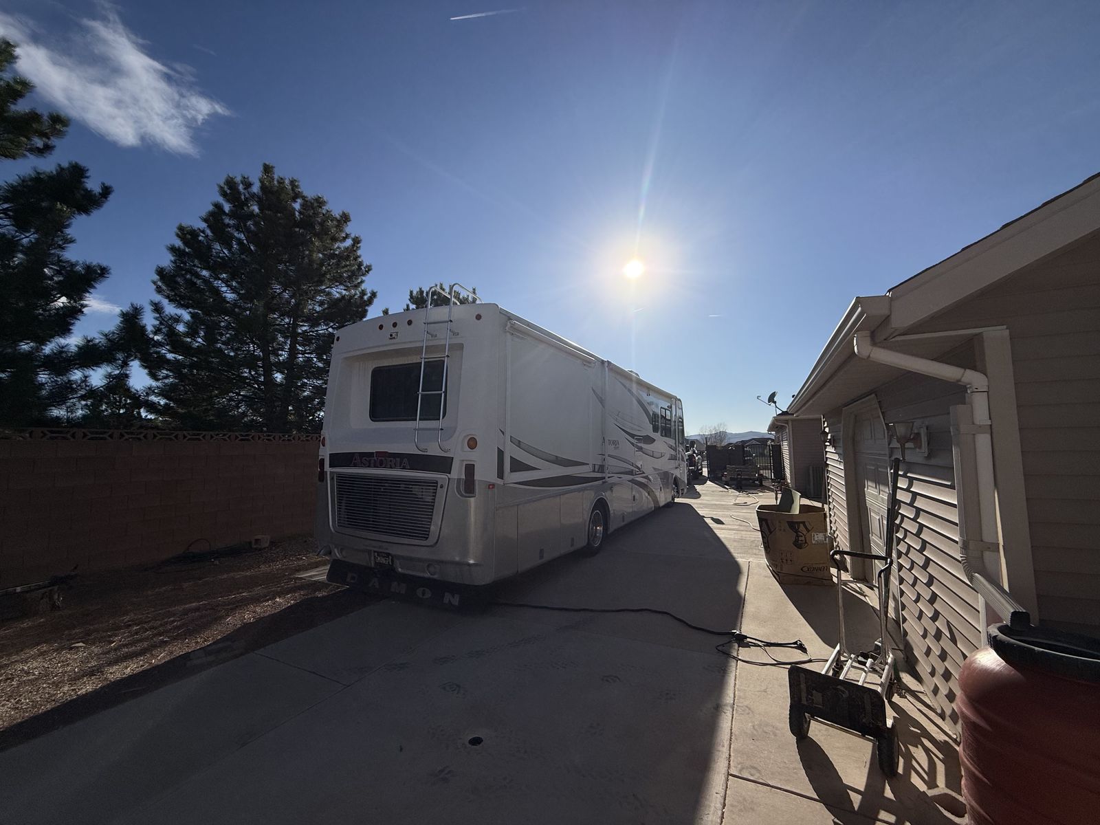 2007 Damon Astoria 3773