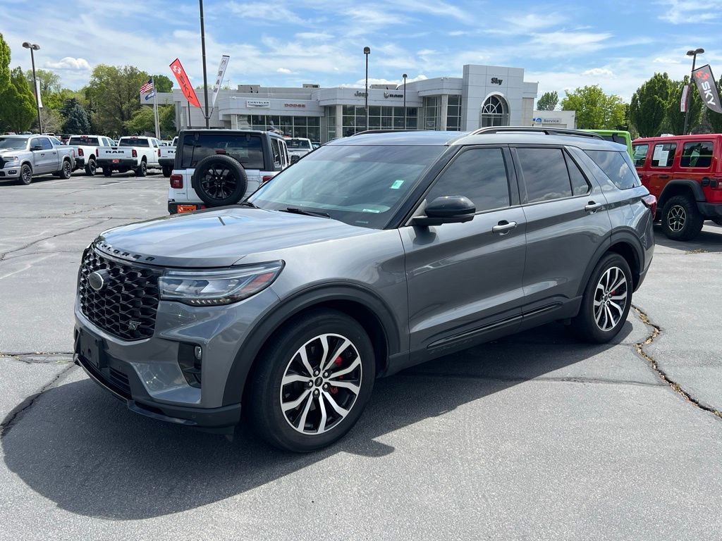 2025 Ford Explorer ST