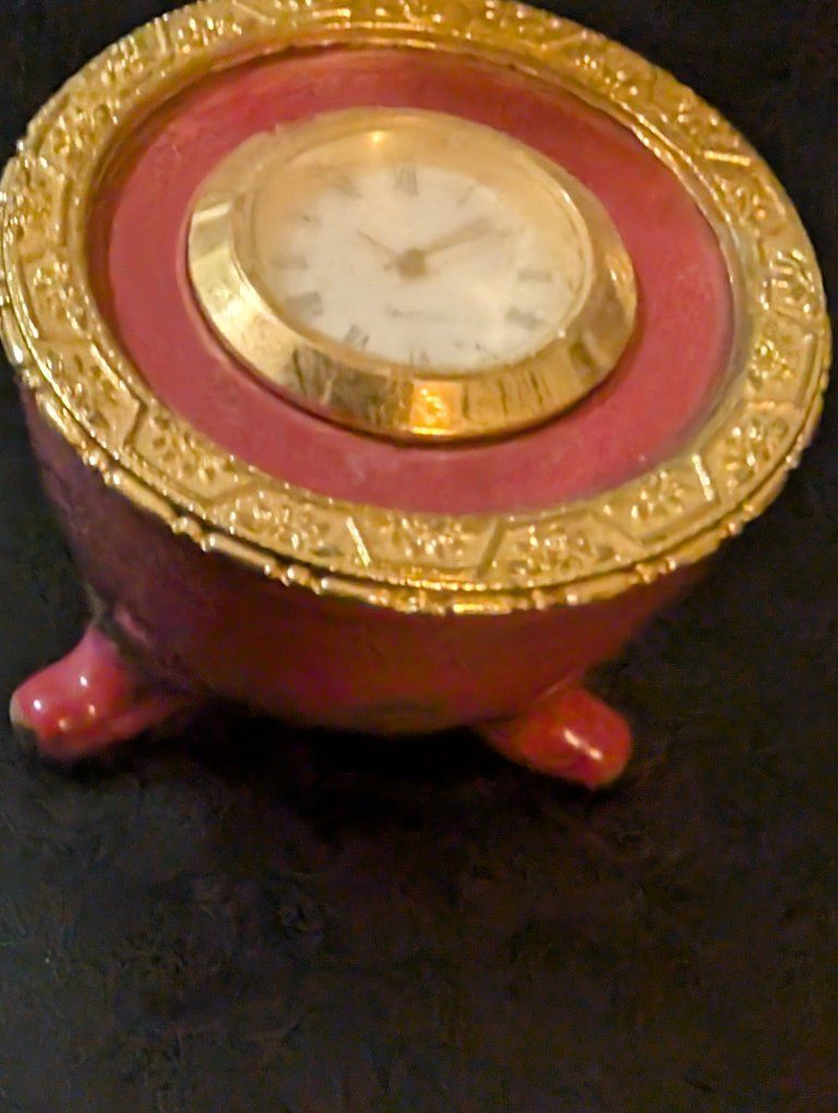 Main image 10