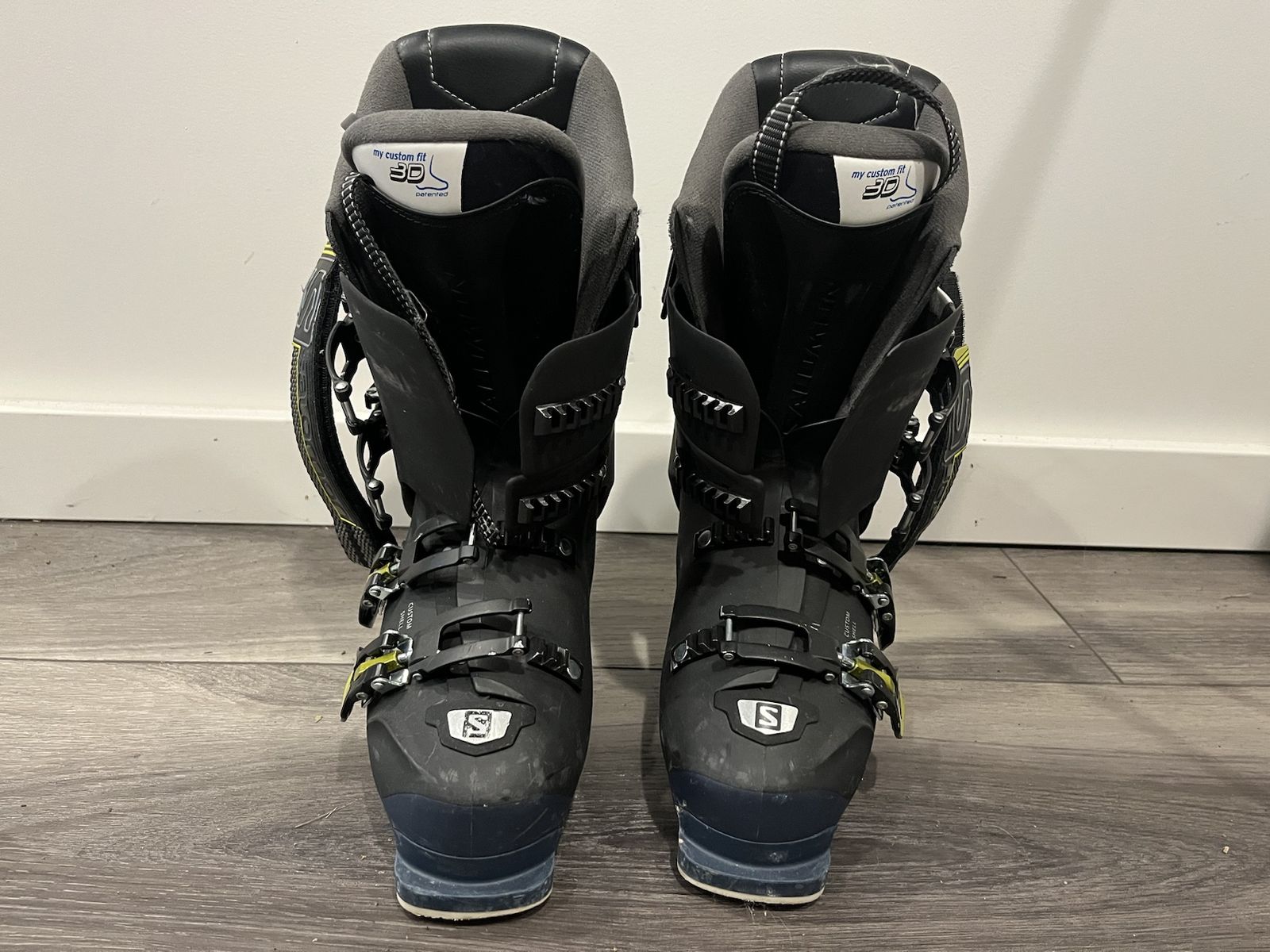 Salomon ski boot - size 26.5