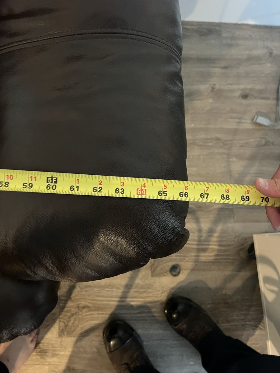 Main image 6