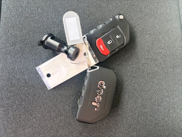 Main image 33