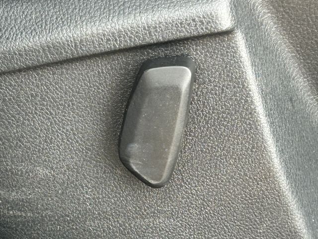 Main image 27