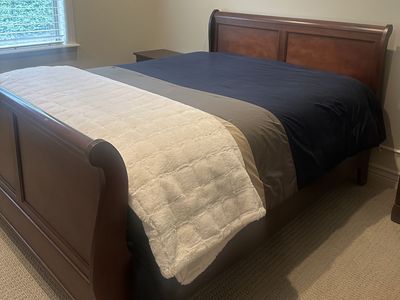 Queen Sleigh Bedroom Set