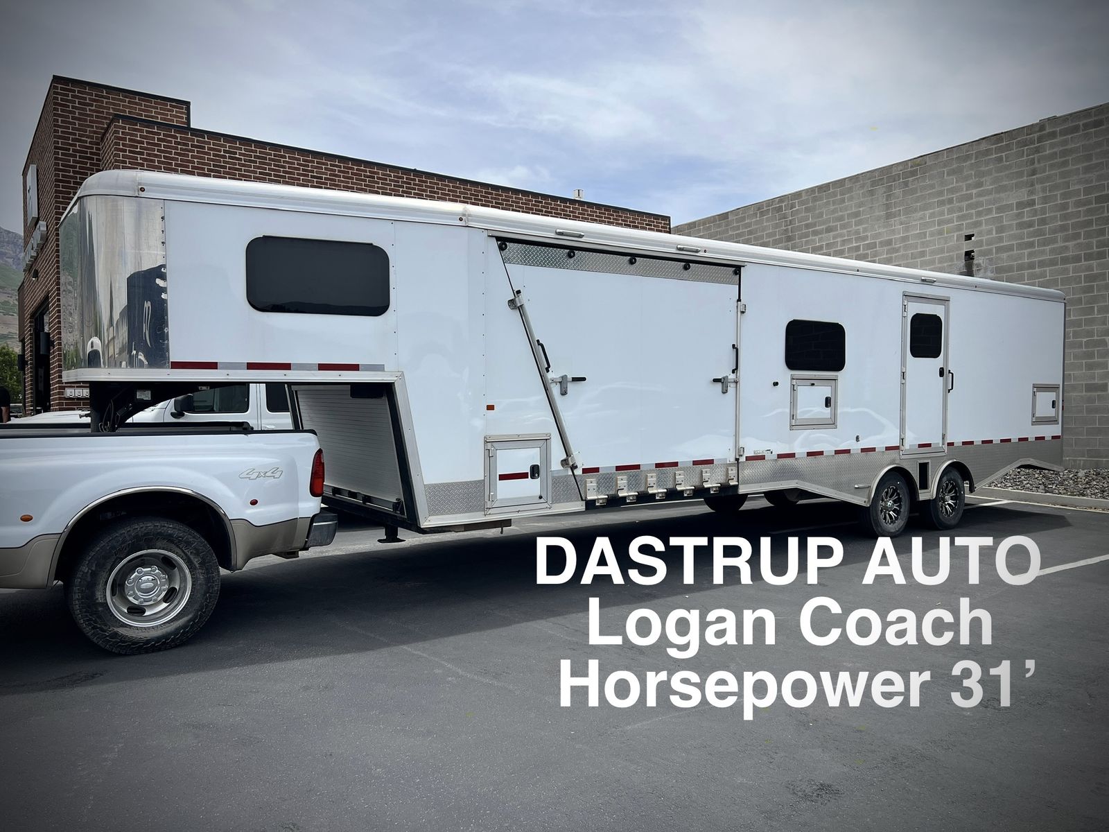 2019 Logan Horsepower 31'