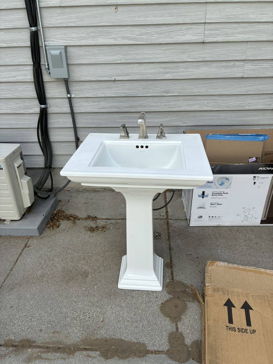 Kohler Memoirs White Pedestal Bathroom Sink - Includes Faucet