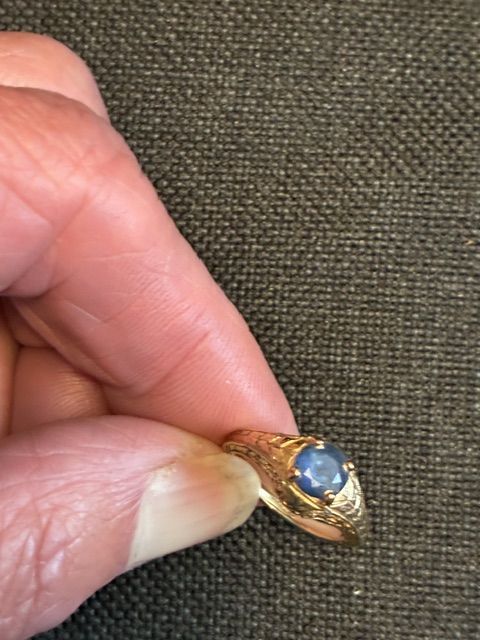 Saphire/Gold Ring