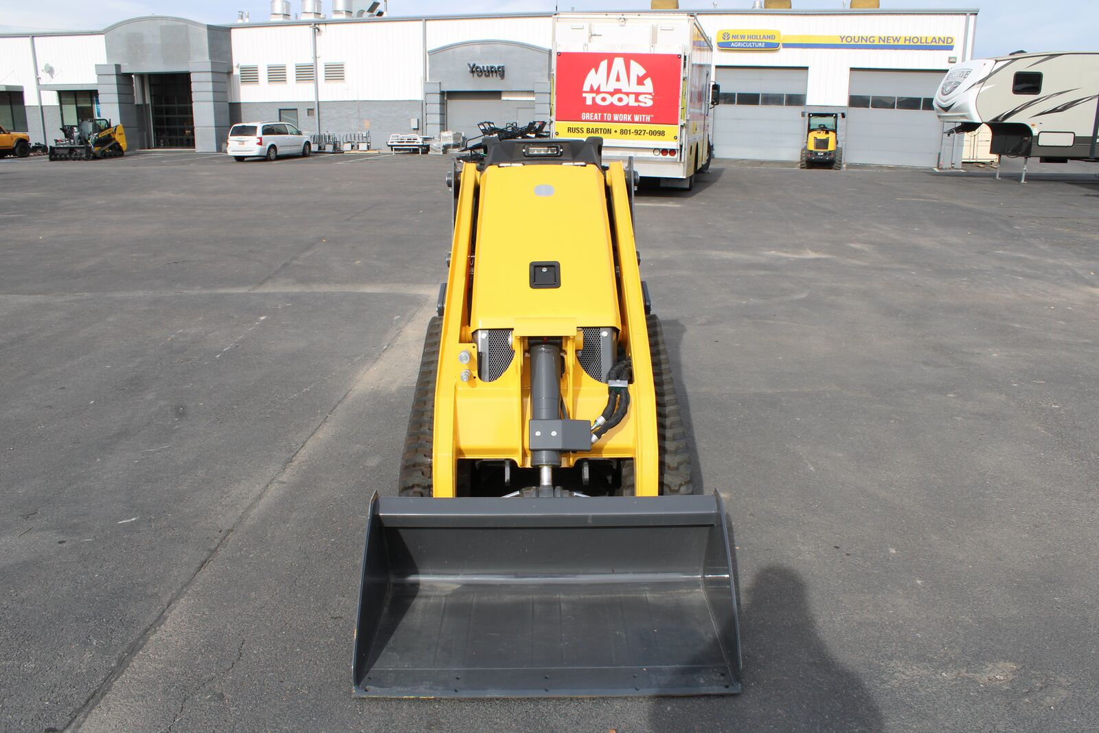 New Holland C314 Mini Skidsteer