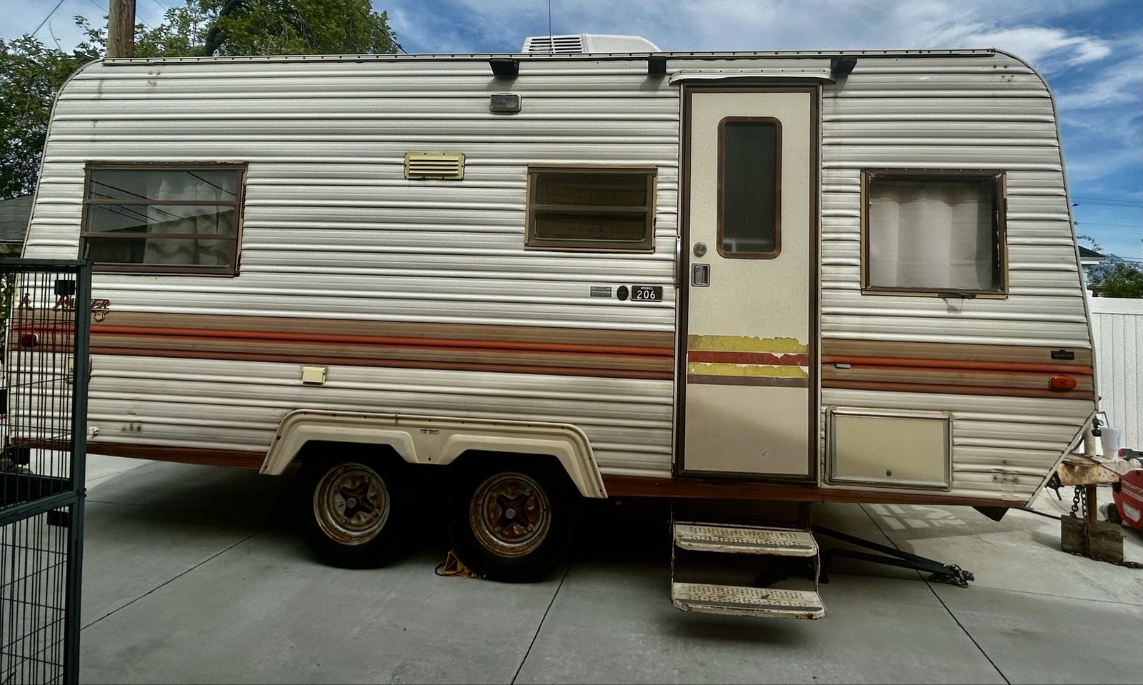 Road Kit Ranger Camper Trailer