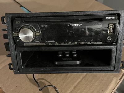 Pioneer stereo deck