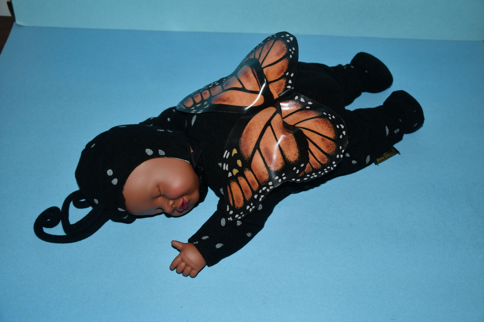 VINTAGE ANNE GEDDES "BUTTERFLY BABY" DOLL ~ 15" ~ CLEAN!