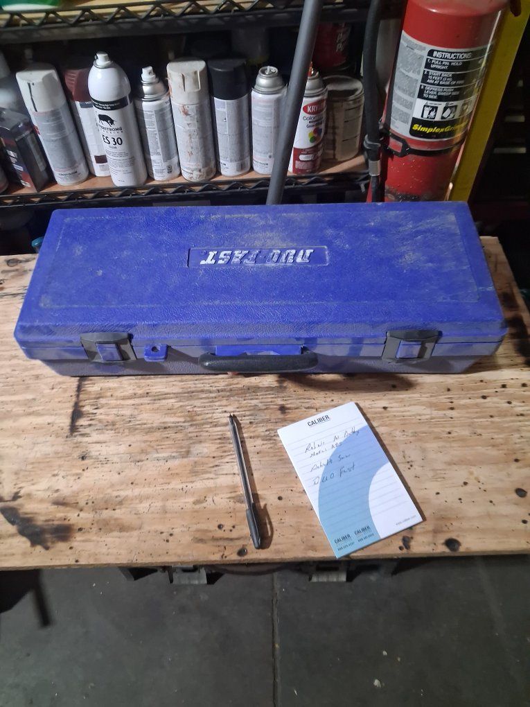 Duo-Fast DF-27 Powder-Actuated Fastener Tool with Case and Fasteners