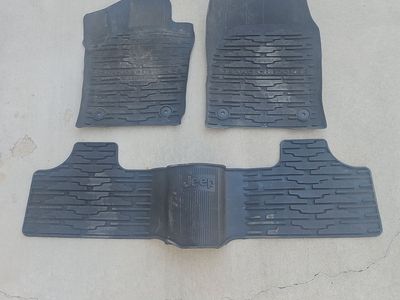 Jeep Grand Cherokee All-Weather Rubber Floor Mats Set - Front & Rear