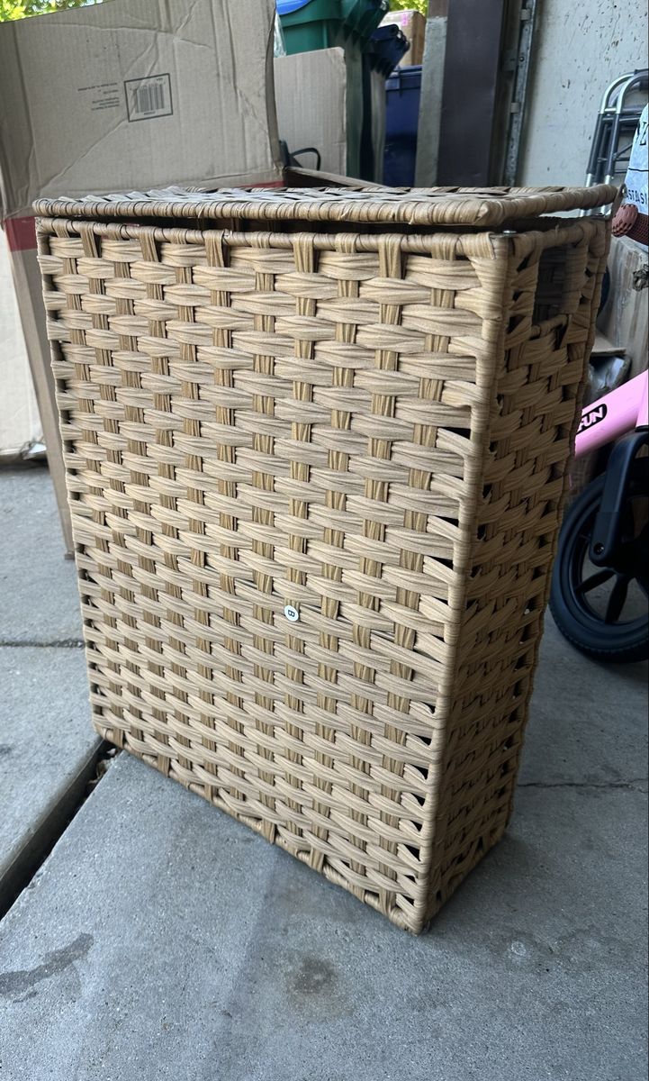 Wicker Style Laundry Hamper with Lid - Tall & Slim Design, Light Brown Woven Storage Basket